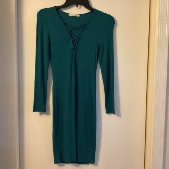 4. Better Be Long Sleeve Ribbed Dress Size Small - Picture 1 of 7